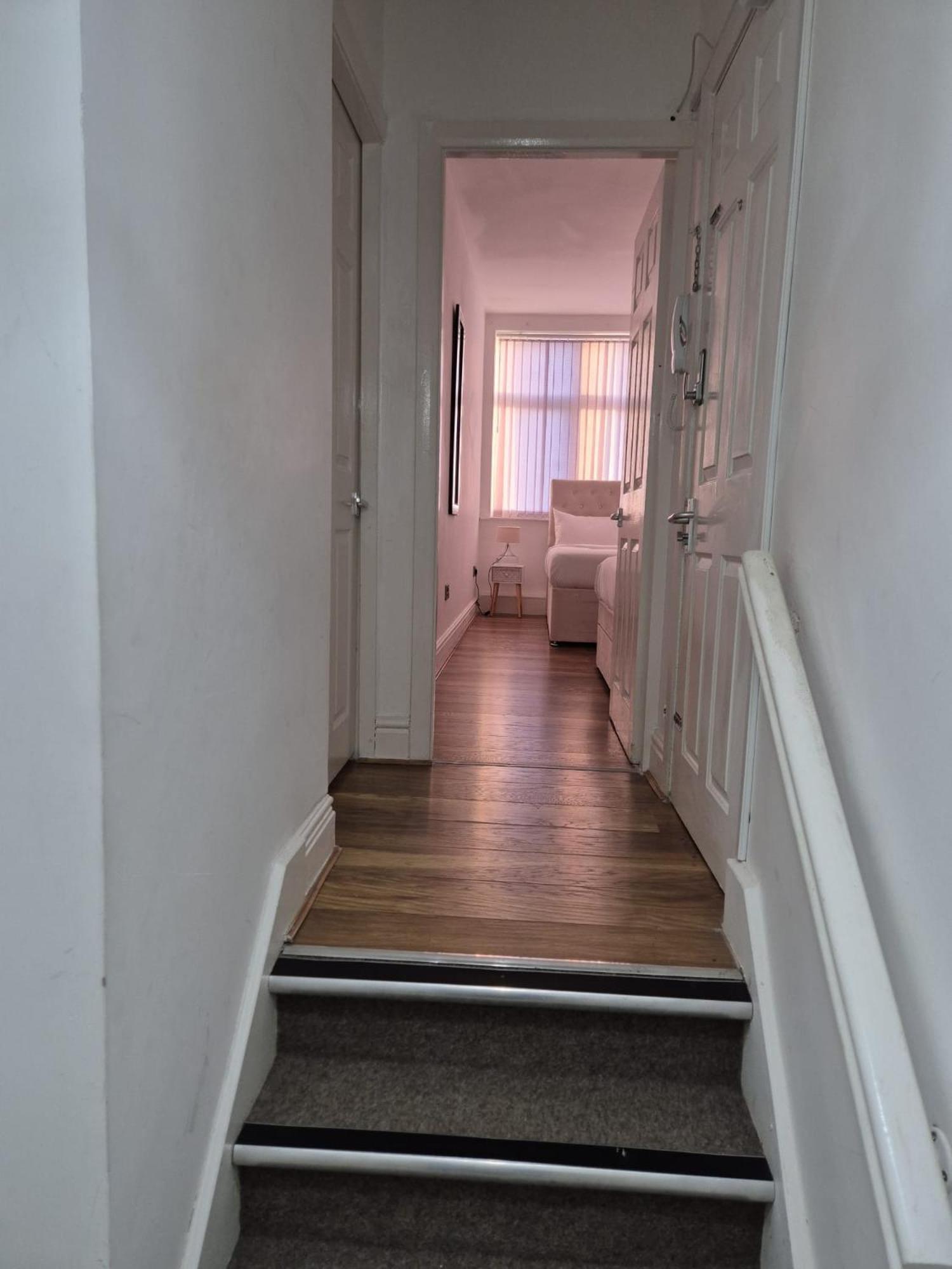 Apartment Affordably Elegant Close To Coop Live, Etihad Stadium And Centre Manchester