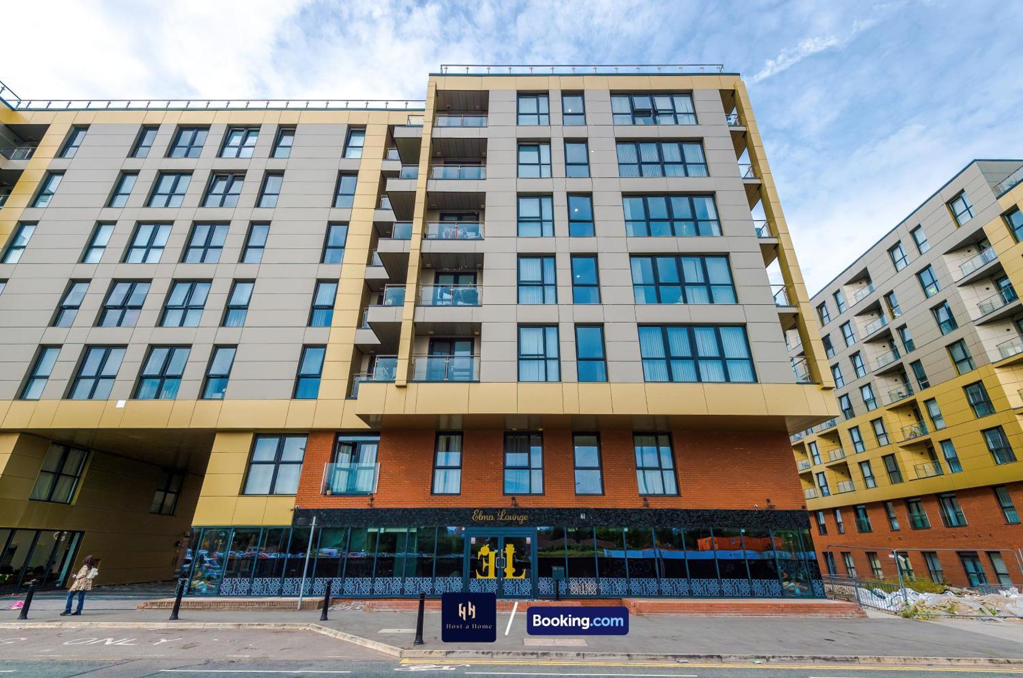Apartment 2 Extra Large Bedroom By Host A Short Lets & Serviced With Free Wifi