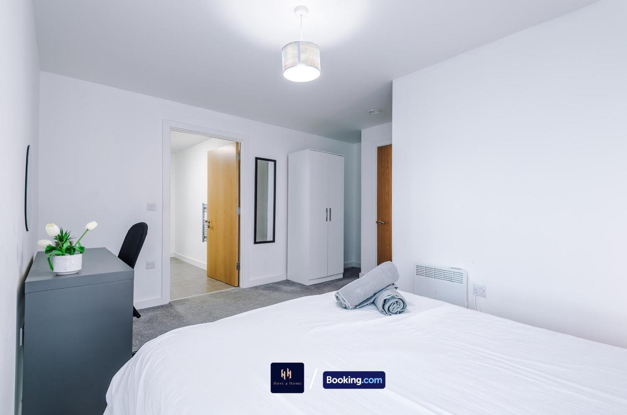 2 Extra Large Bedroom By Host A Short Lets & Serviced With Free Wifi Apartment