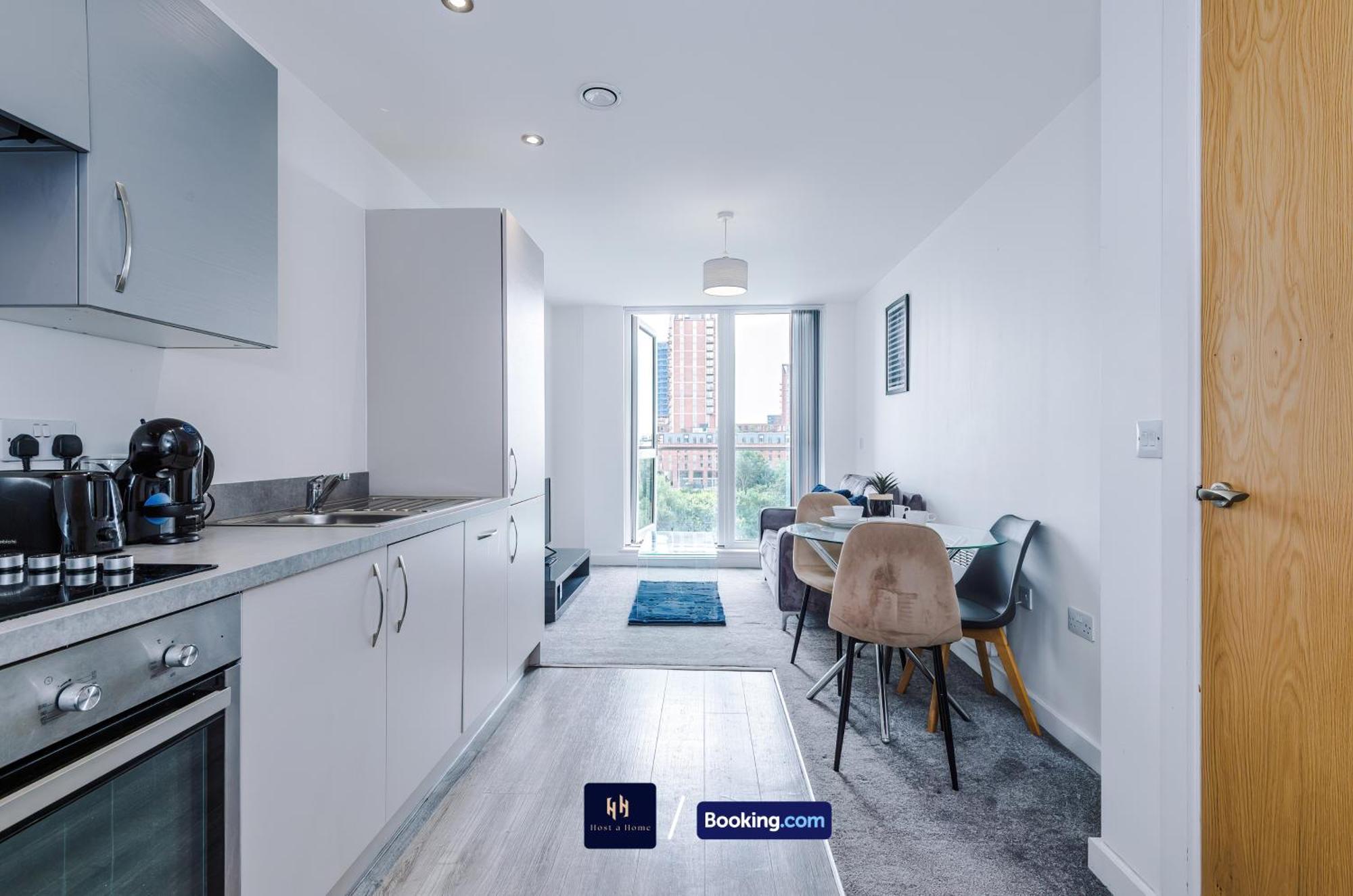 Modern 1 Bed With Balcony By Host A Apartment *