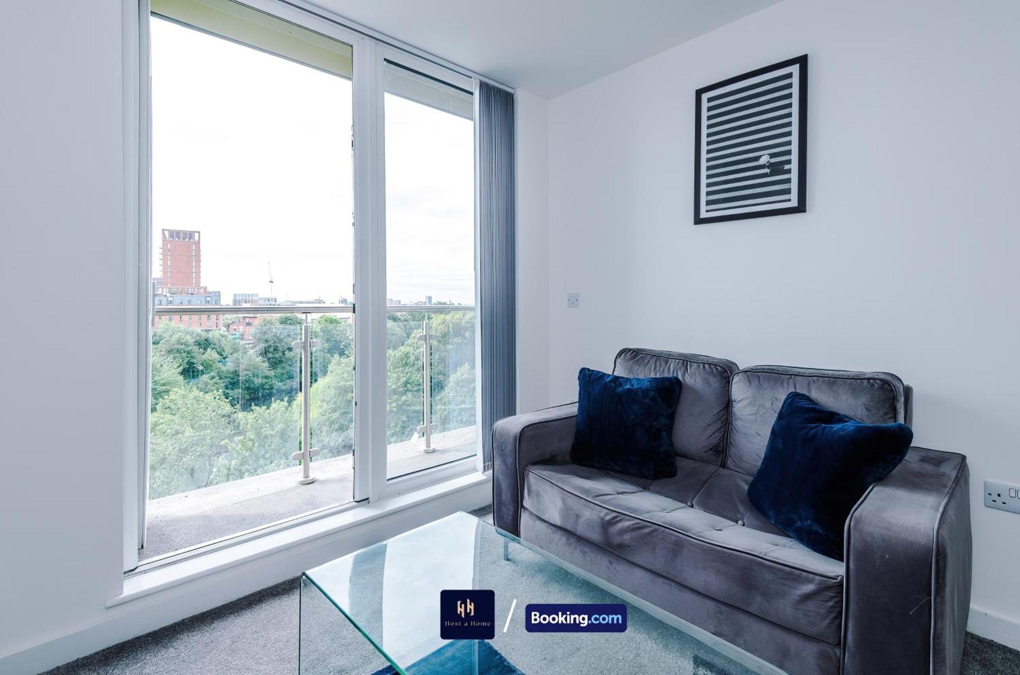 Apartment Modern 1 Bed With Balcony By Host A Manchester