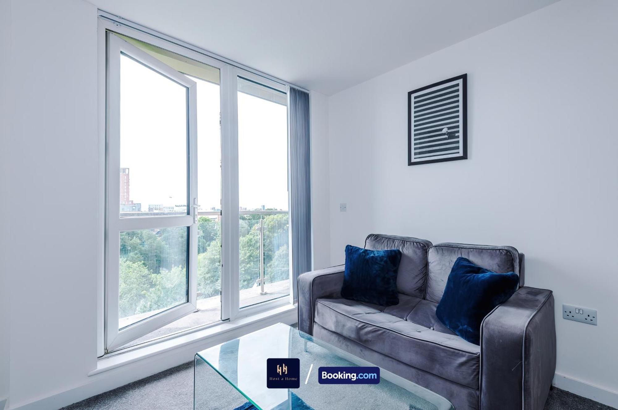 Modern 1 Bed With Balcony By Host A Manchester