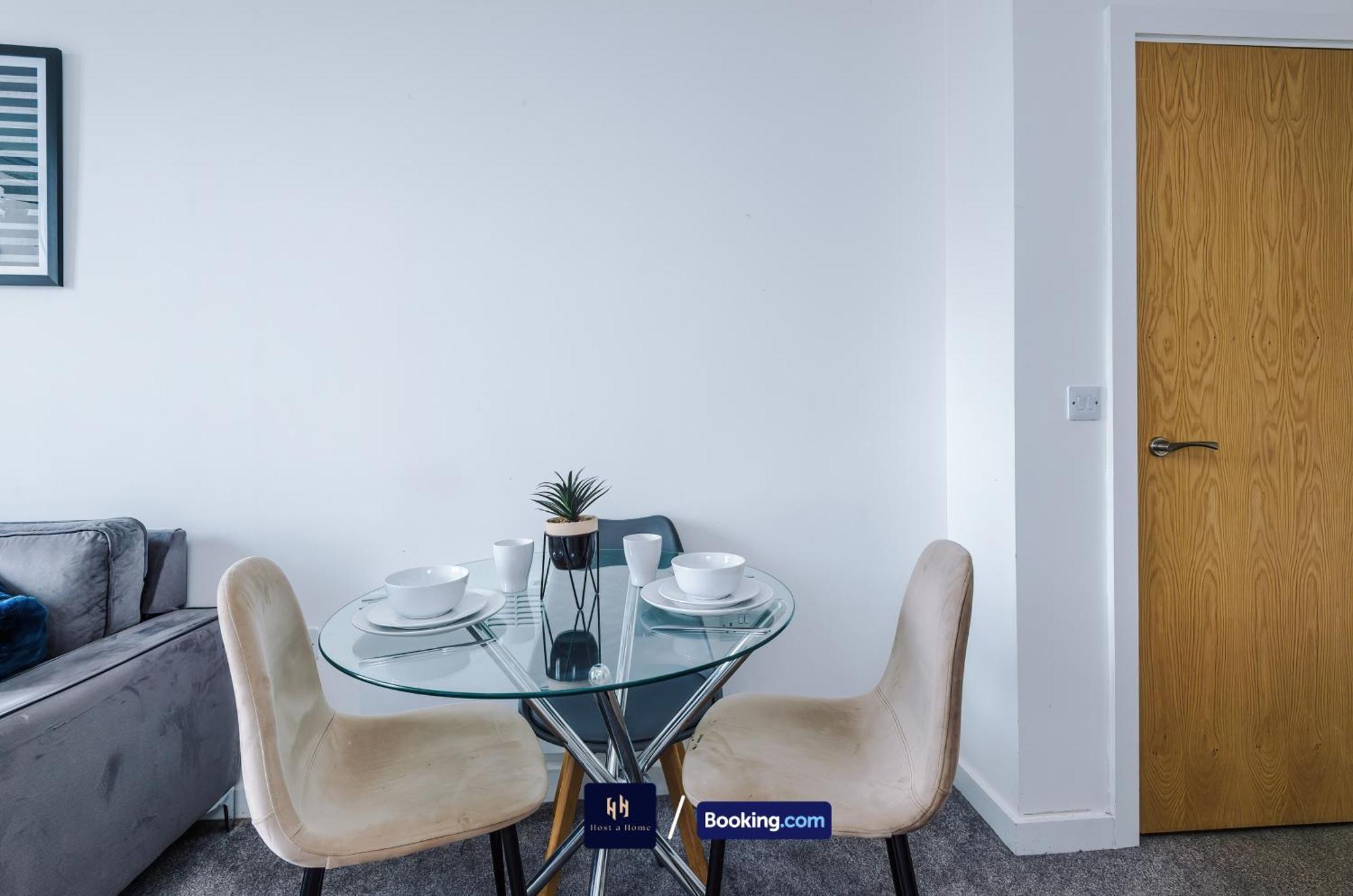 Apartment Modern 1 Bed With Balcony By Host A *