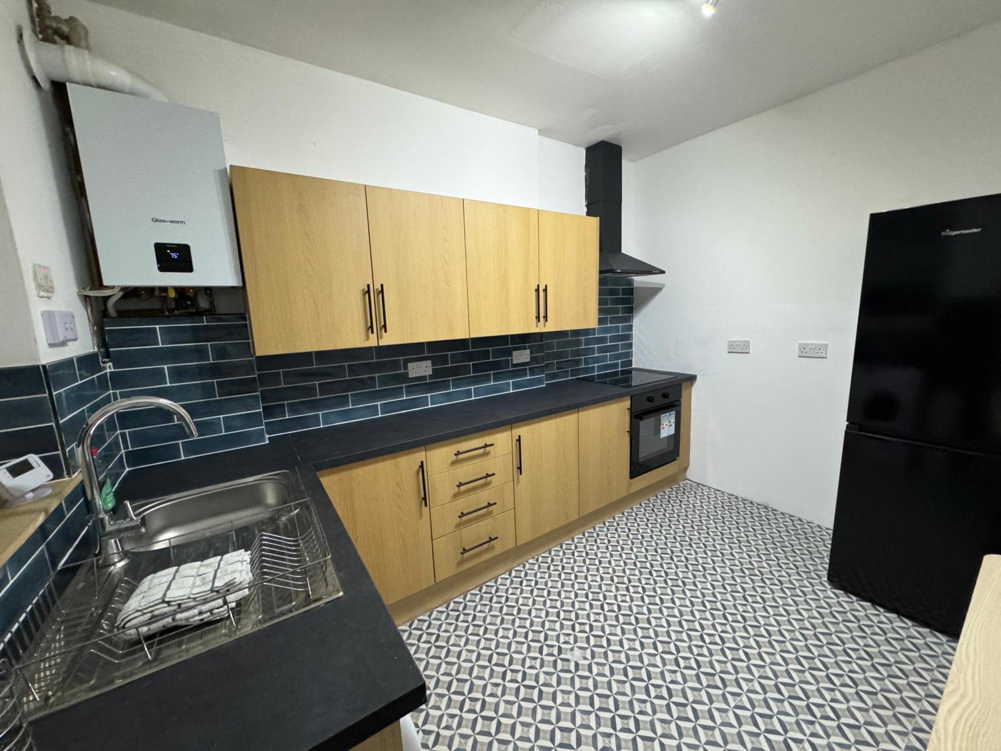 Levenshulme House - 2 Bedroom - Sleeps 6 - Free Parking & Wifi Holiday home *