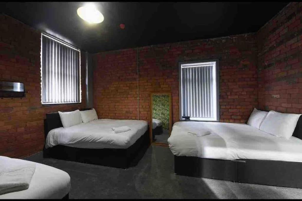 Apartment Casa Jungle Slps 20 Plp Mcr, Hot Tub, Bar, Cinema Manchester