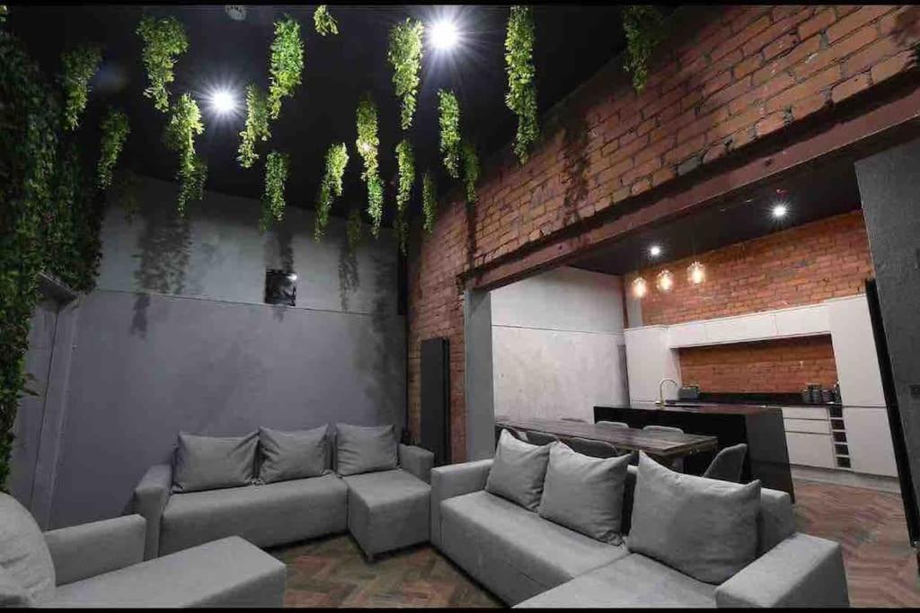 Casa Jungle Slps 20 Plp Mcr, Hot Tub, Bar, Cinema Apartment *