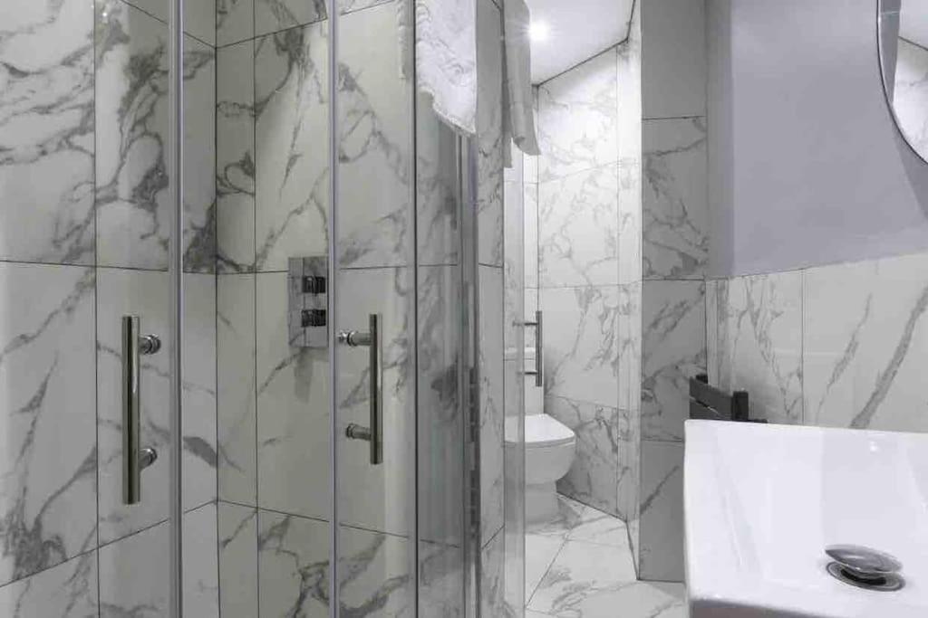 Casa Jungle Slps 20 Plp Mcr, Hot Tub, Bar, Cinema Apartment *