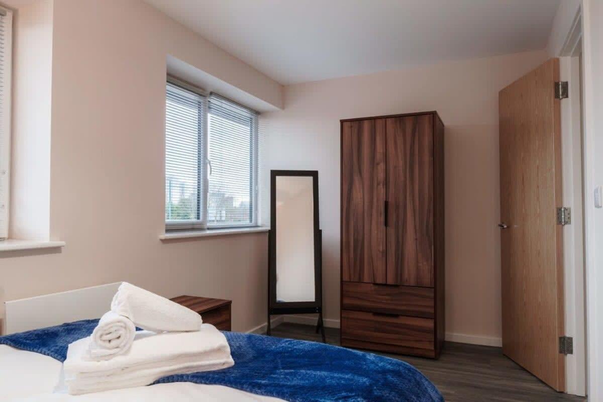 With Free Parking By Superhost Apartment Manchester