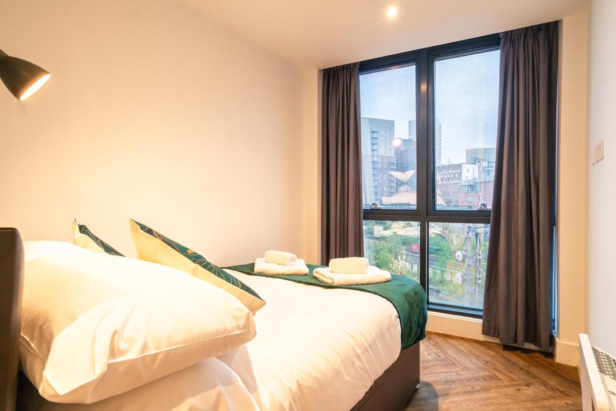 Apartment Fabulous 2 Bedroom In Centre *