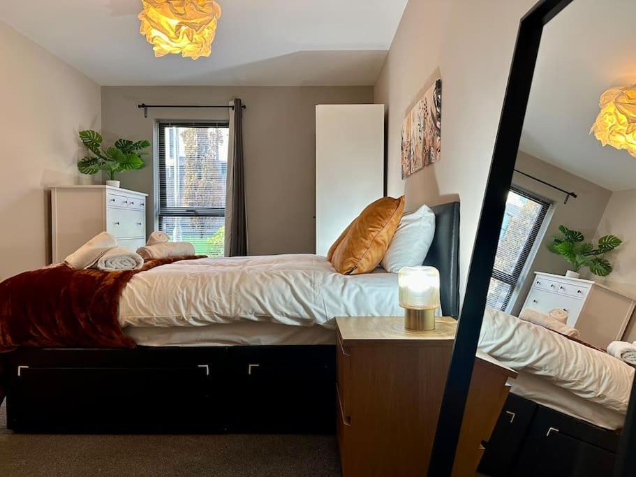 2 Bed Flat Ancoats Apartment *