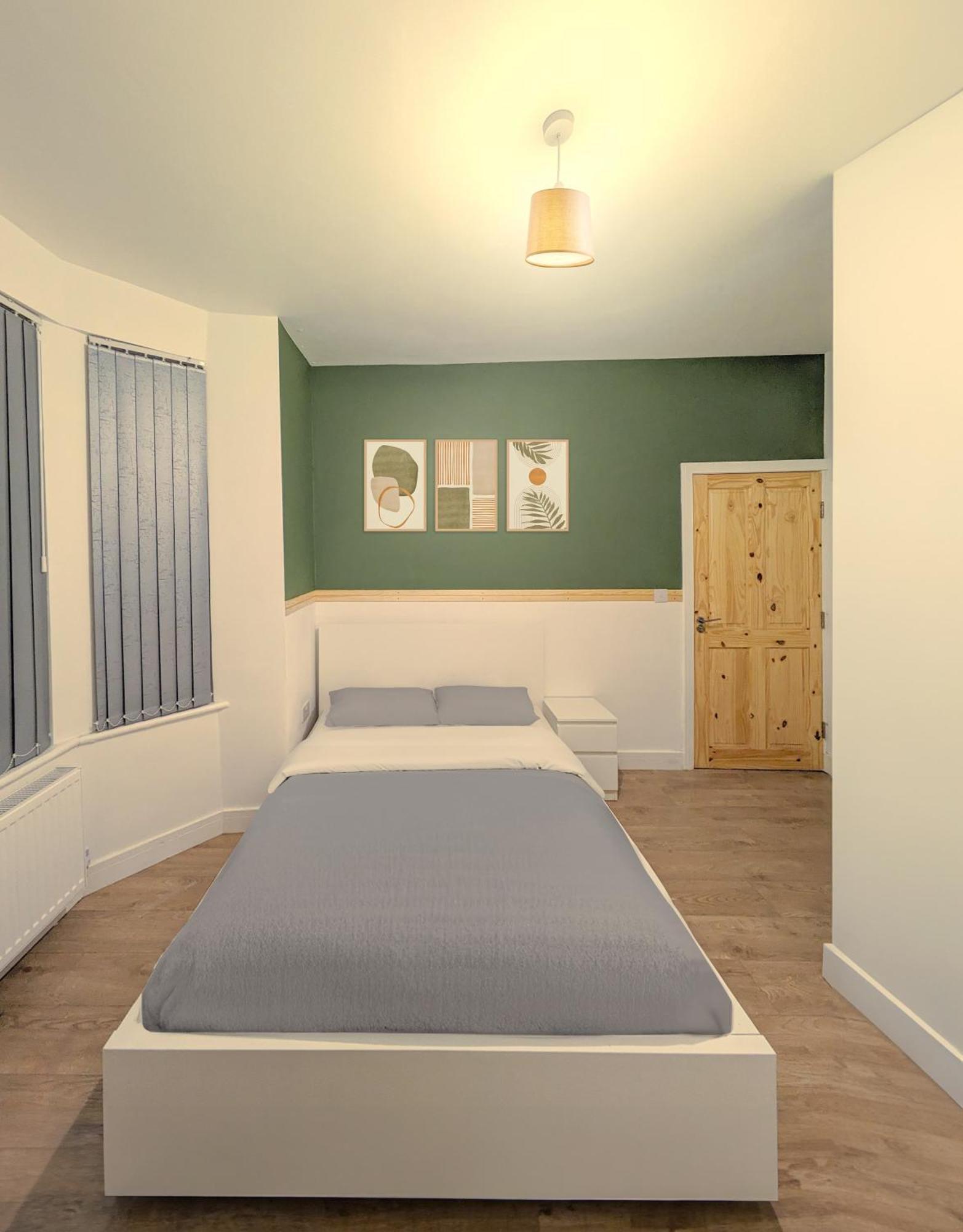 Cosy Double Bedroom With Attached Bathroom Homestay