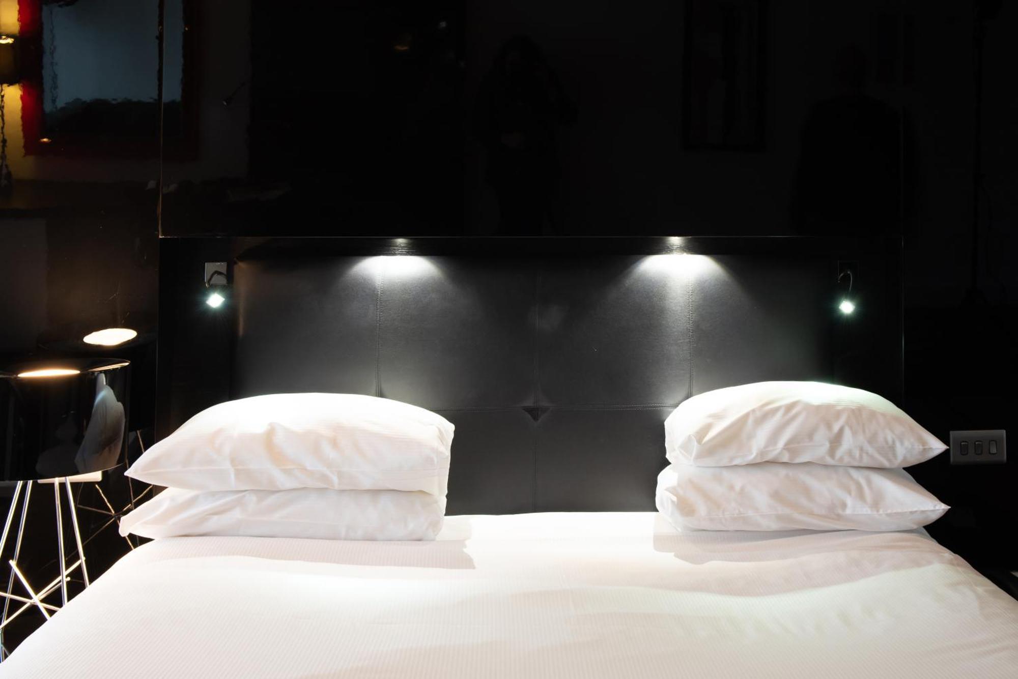 Crowne Plaza Centre By Ihg Hotel 4*