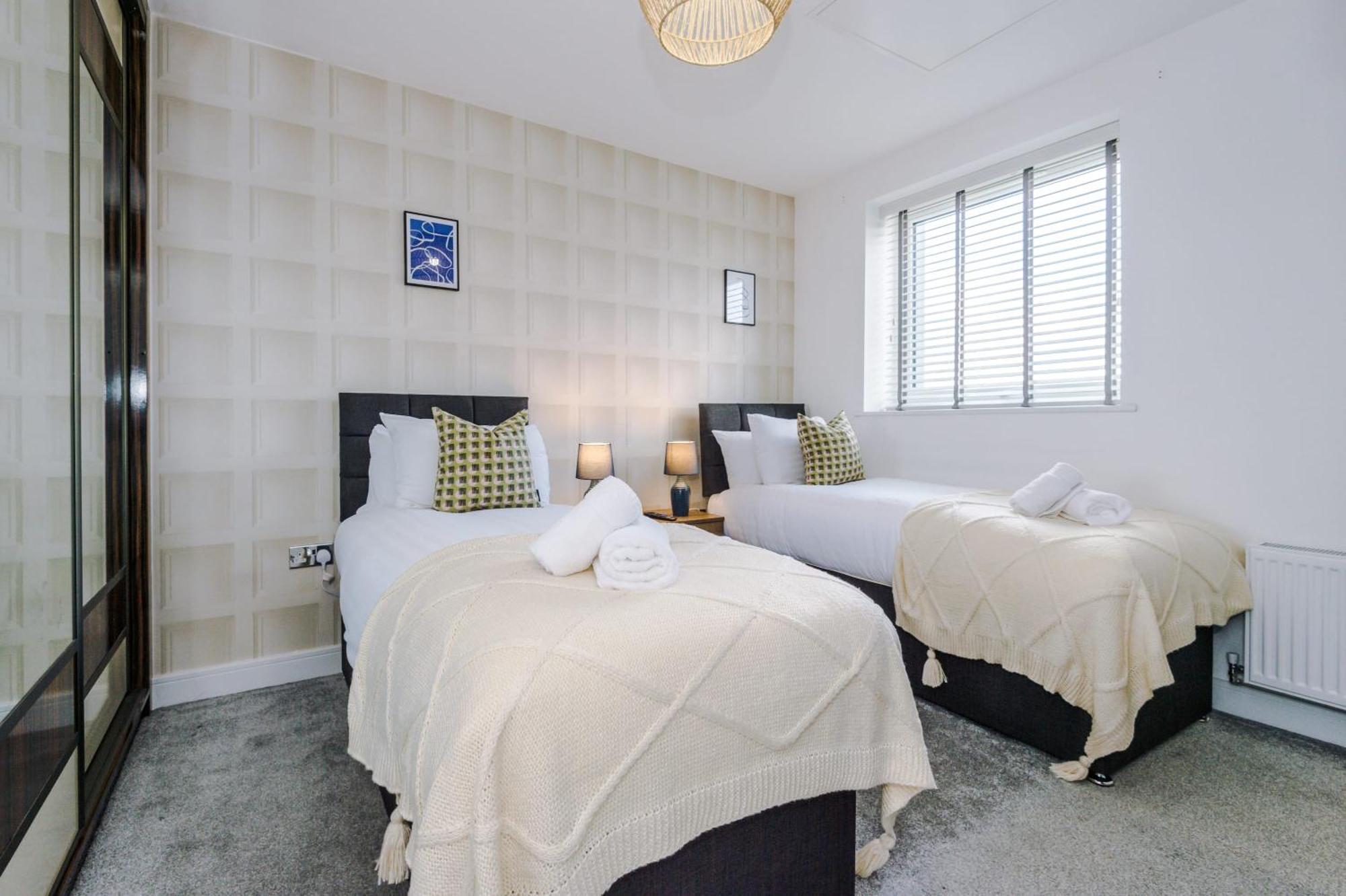 Holiday home R&r - Modern Townhouse Near Etihad & Centre Manchester