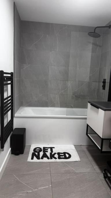 Moes Comfy Haven Apartment Manchester