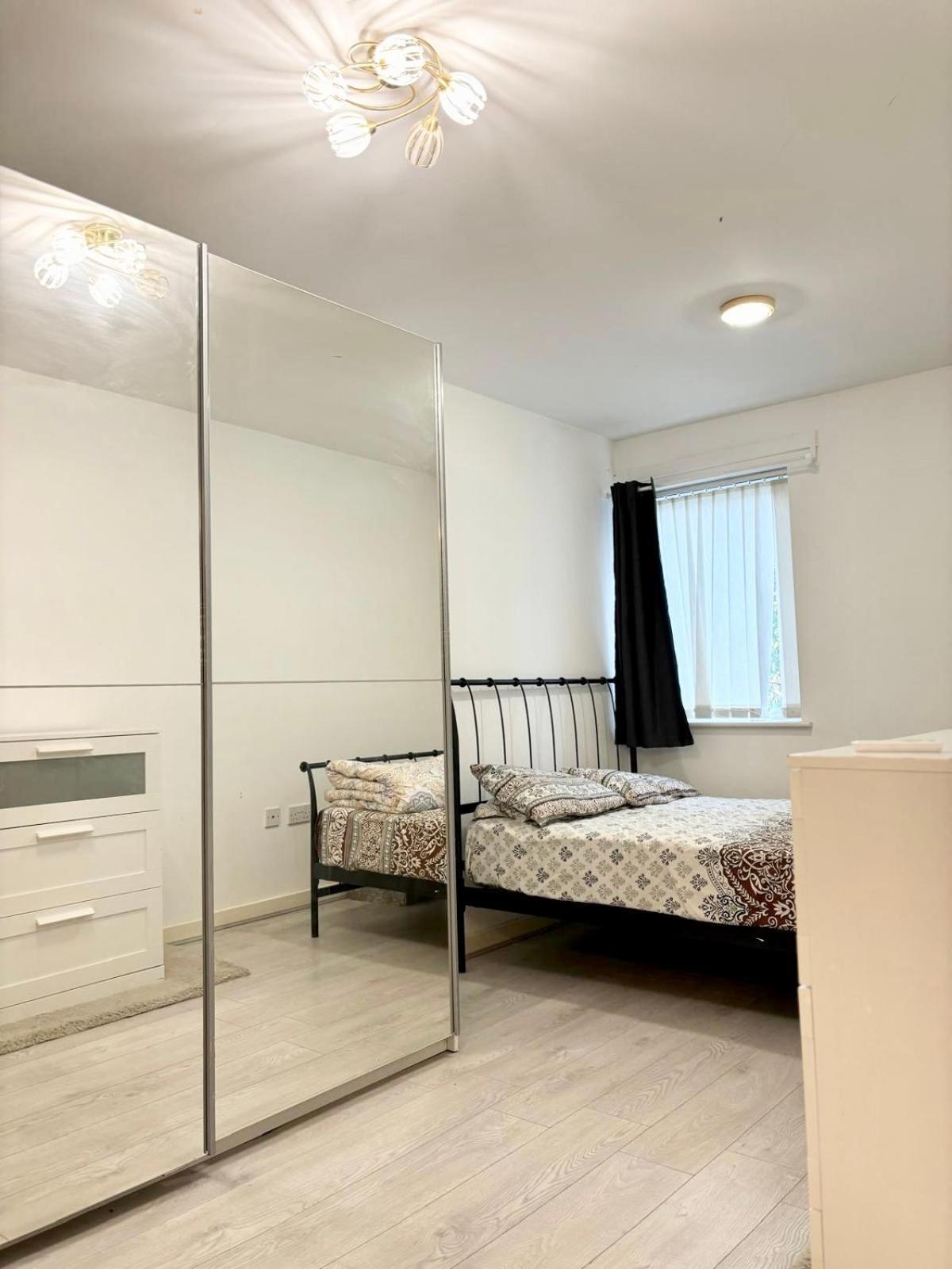Entire 2 Bed Cosy City Centre *