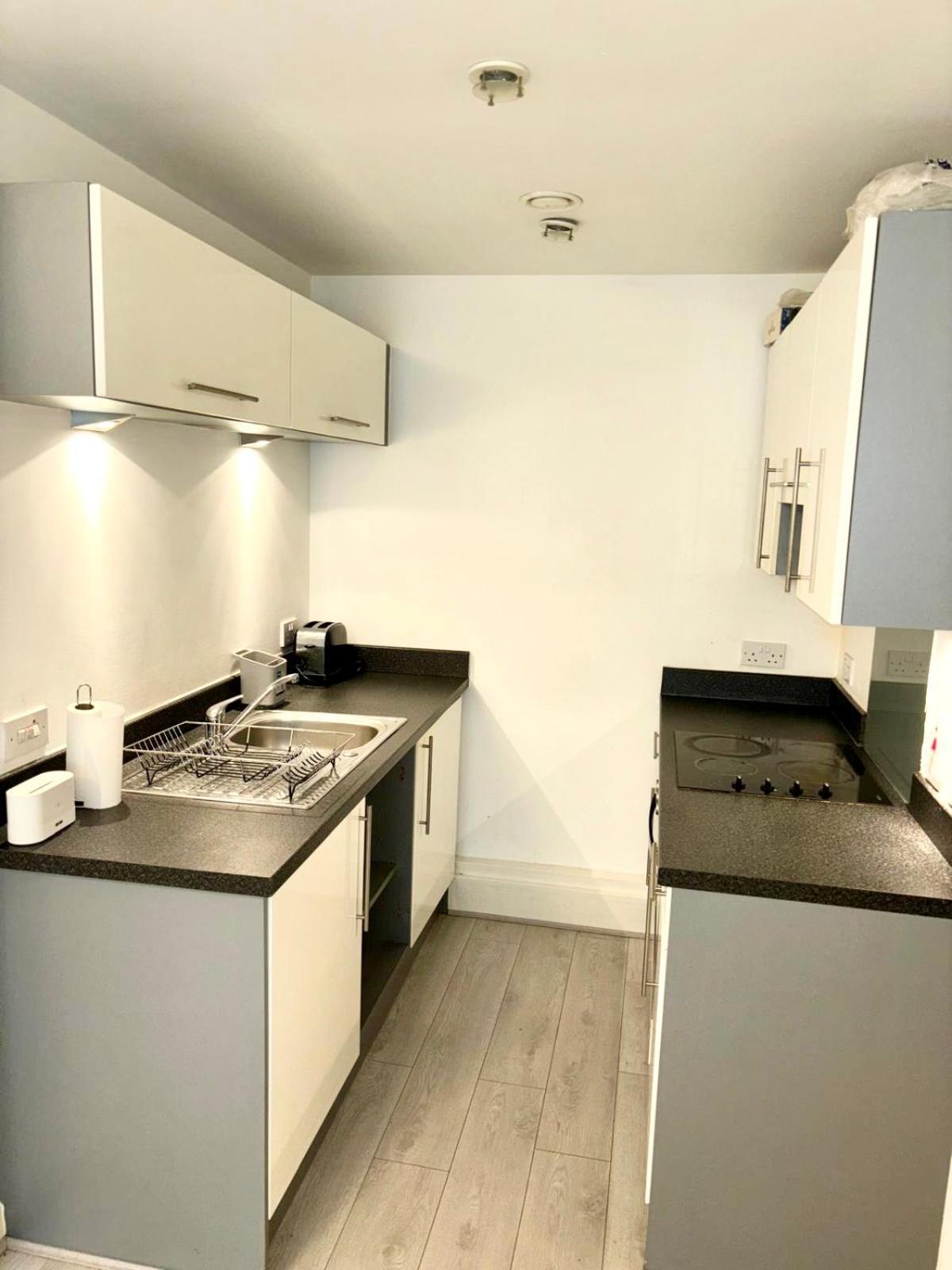Apartment Entire 2 Bed Cosy City Centre