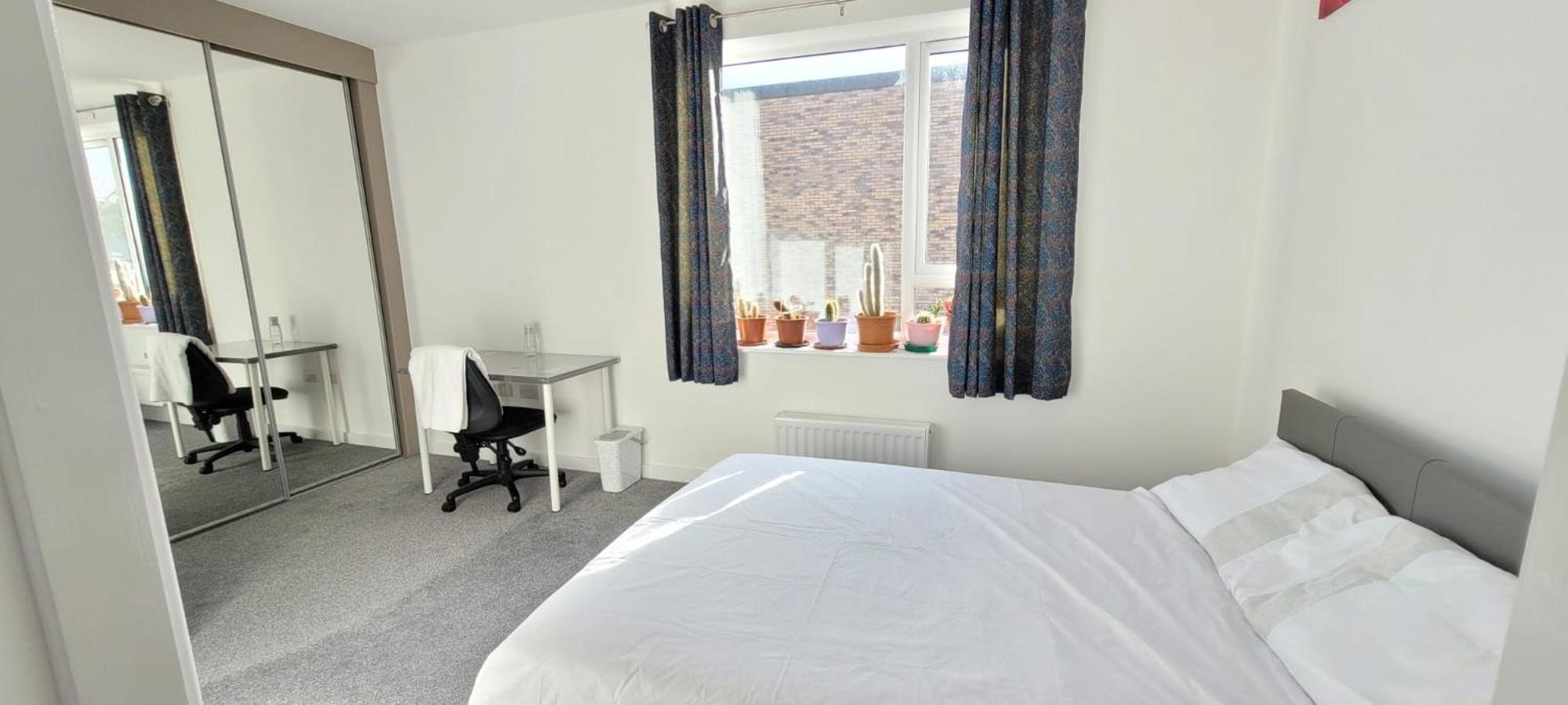 Homestay Spacious Double With Private Bathroom