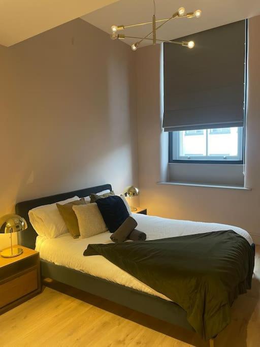 Swanky Stylish Space Apartment Manchester