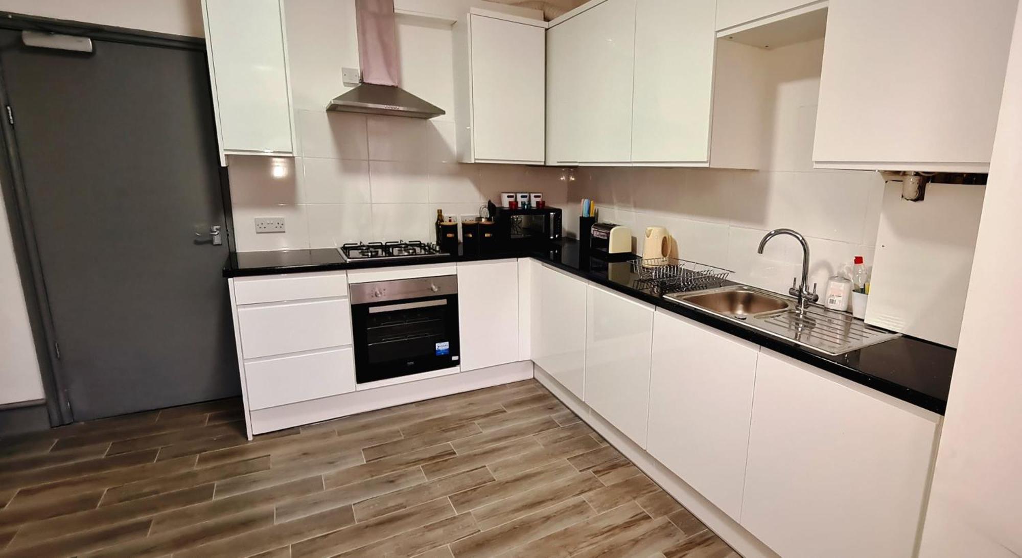 Holiday home Large Victorian House 15 Minutes From Centre *