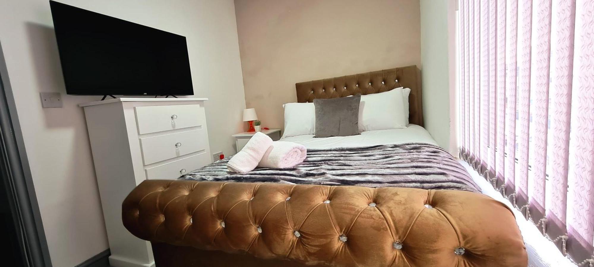Holiday home Large Victorian House 15 Minutes From Centre