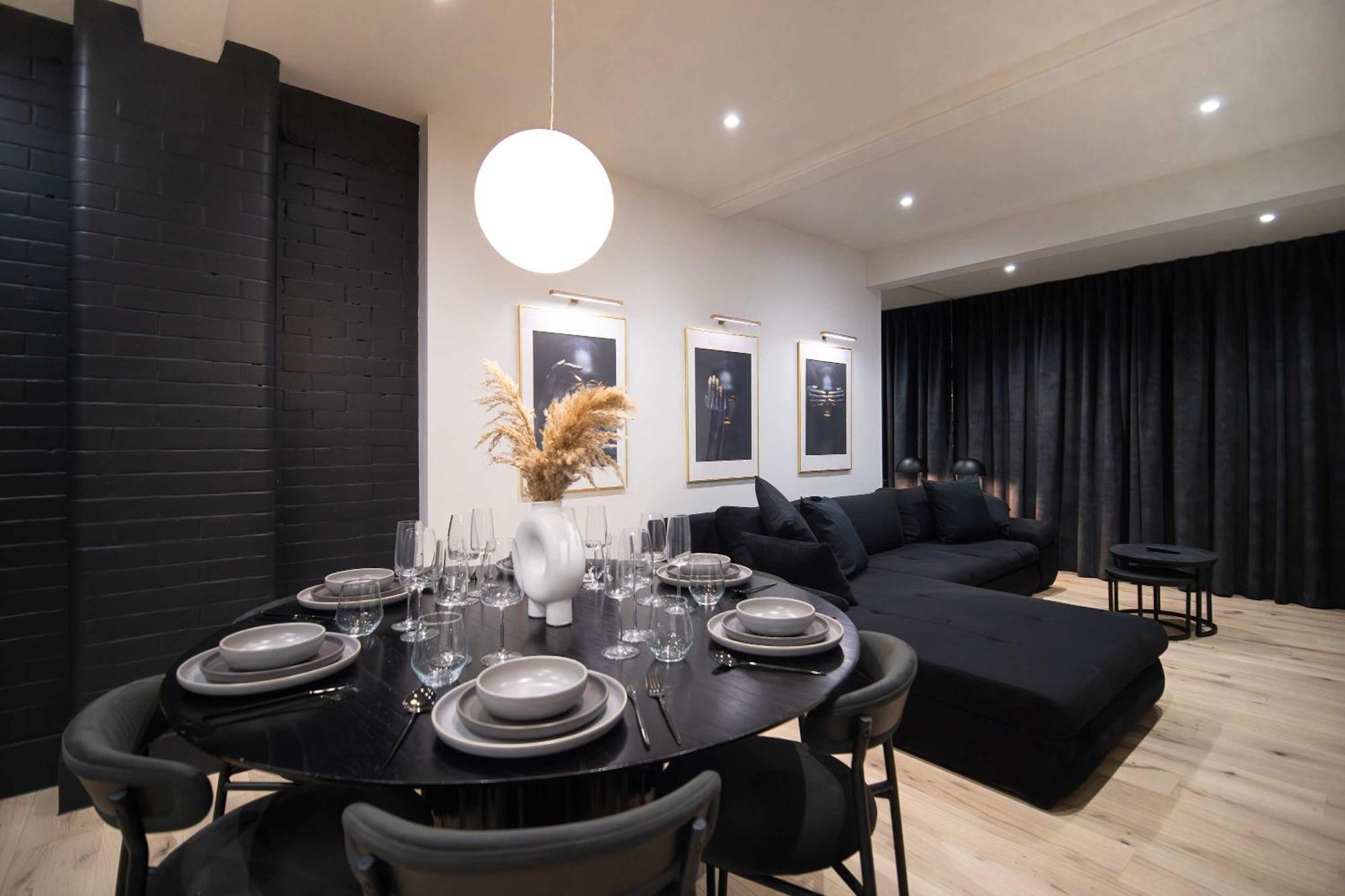 Apartment Chromatica By The Heim Residences