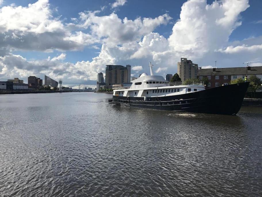 Stunning 130ft Classic Yacht Botel *