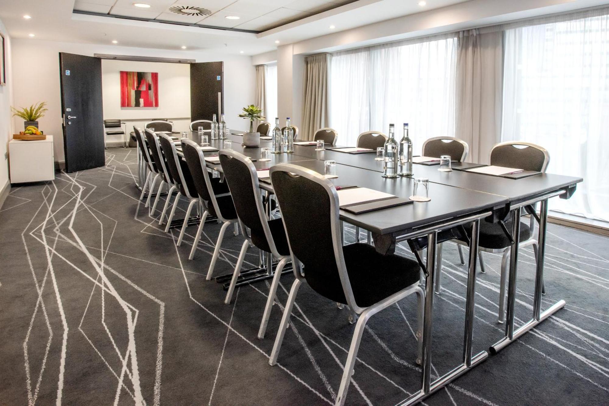 Hotel Crowne Plaza Centre By Ihg