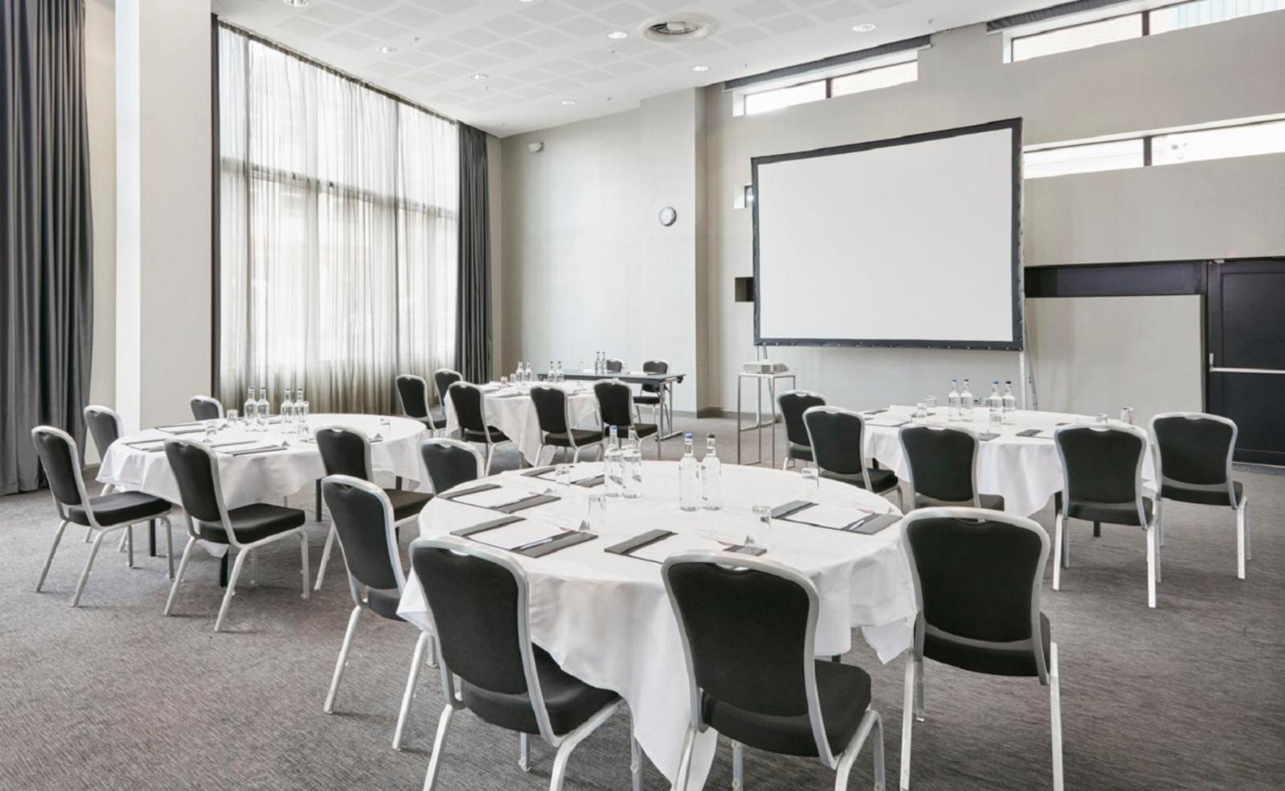 Crowne Plaza Centre By Ihg Hotel Manchester