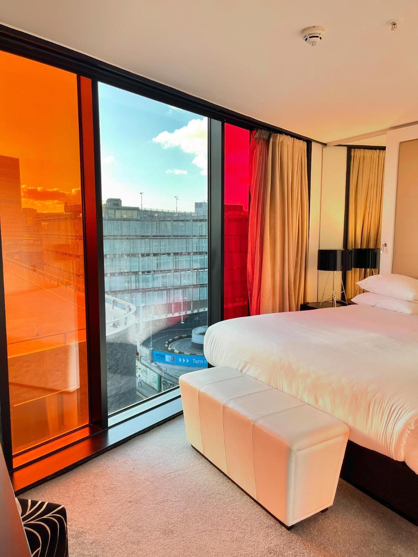 Crowne Plaza Centre By Ihg Hotel