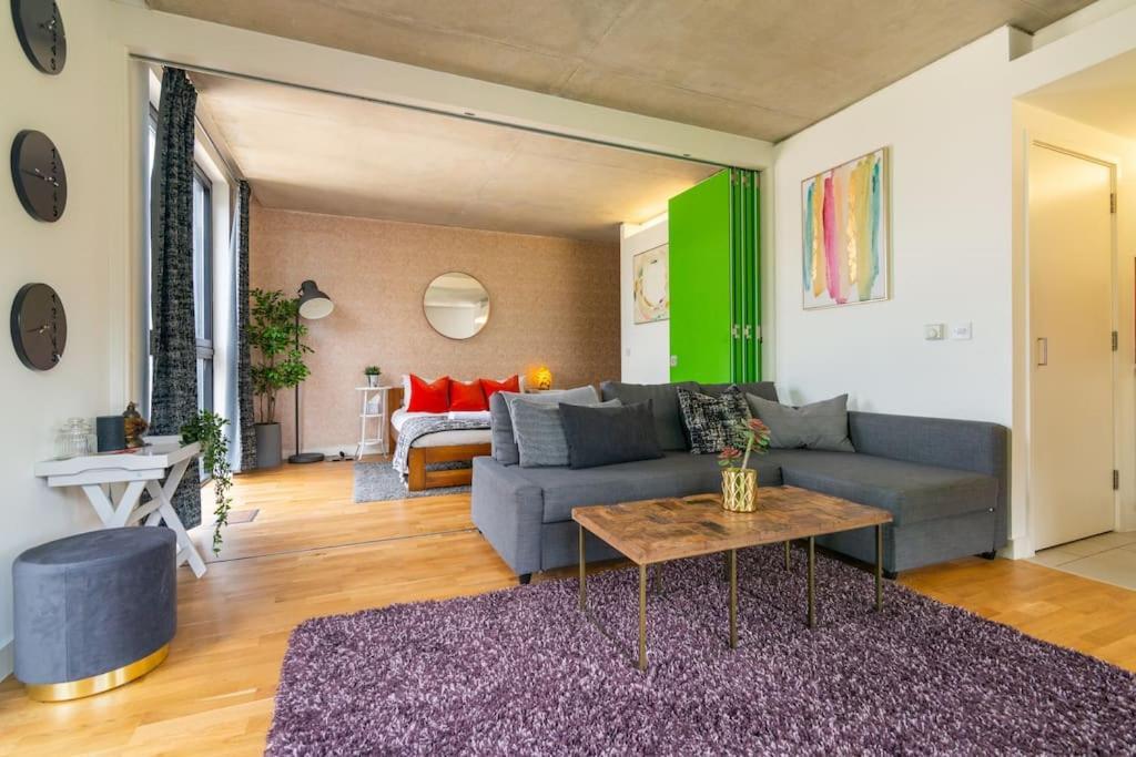 Apartment Superhost - Beautiful Canal Facing