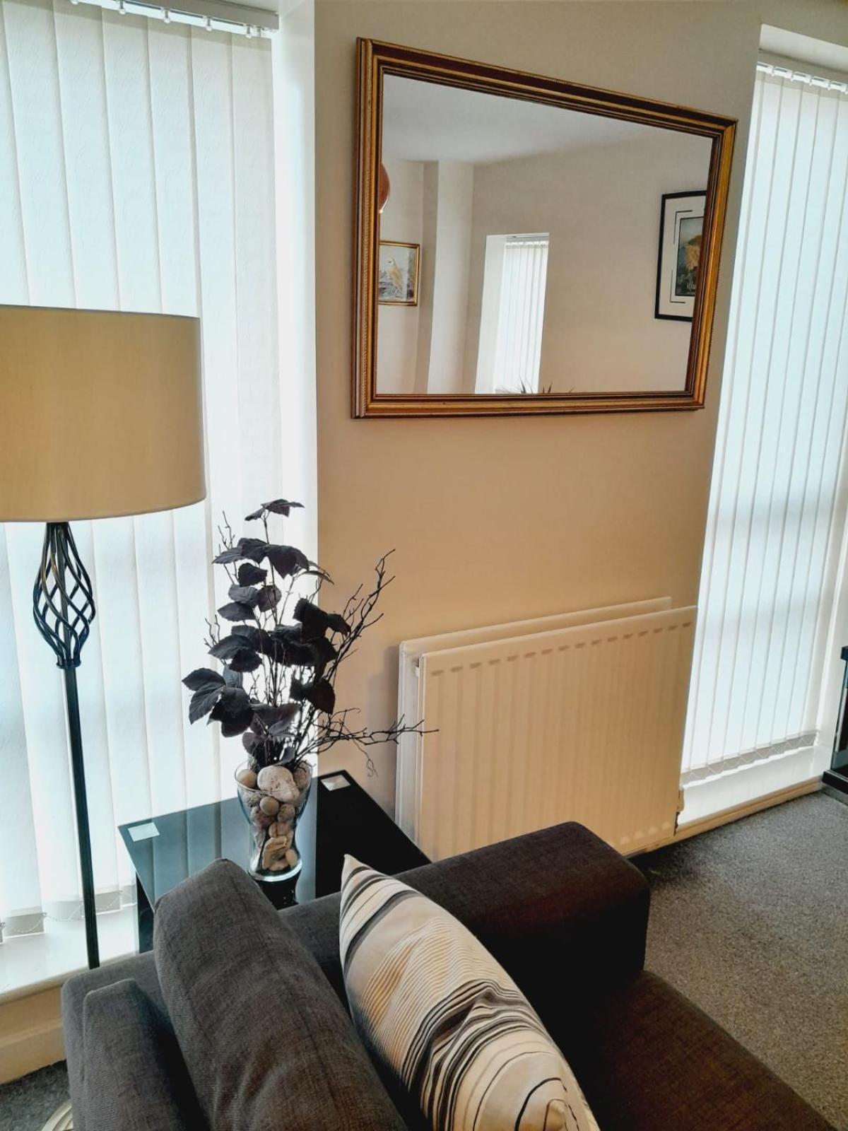 Modern 2 Bed, 2 Bath Near Etihad Stadium And Coop Live Manchester