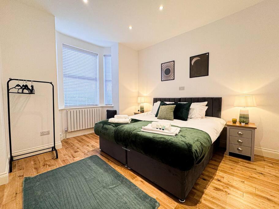 1 Bedroom By Brookland Serviced Short Lets With Free Wifi Apartment *