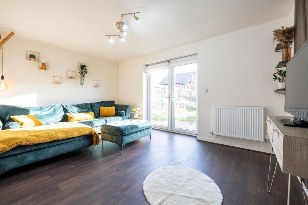 Trox - Cosy Vibes - Free Parking - Zero Fuss Manchester