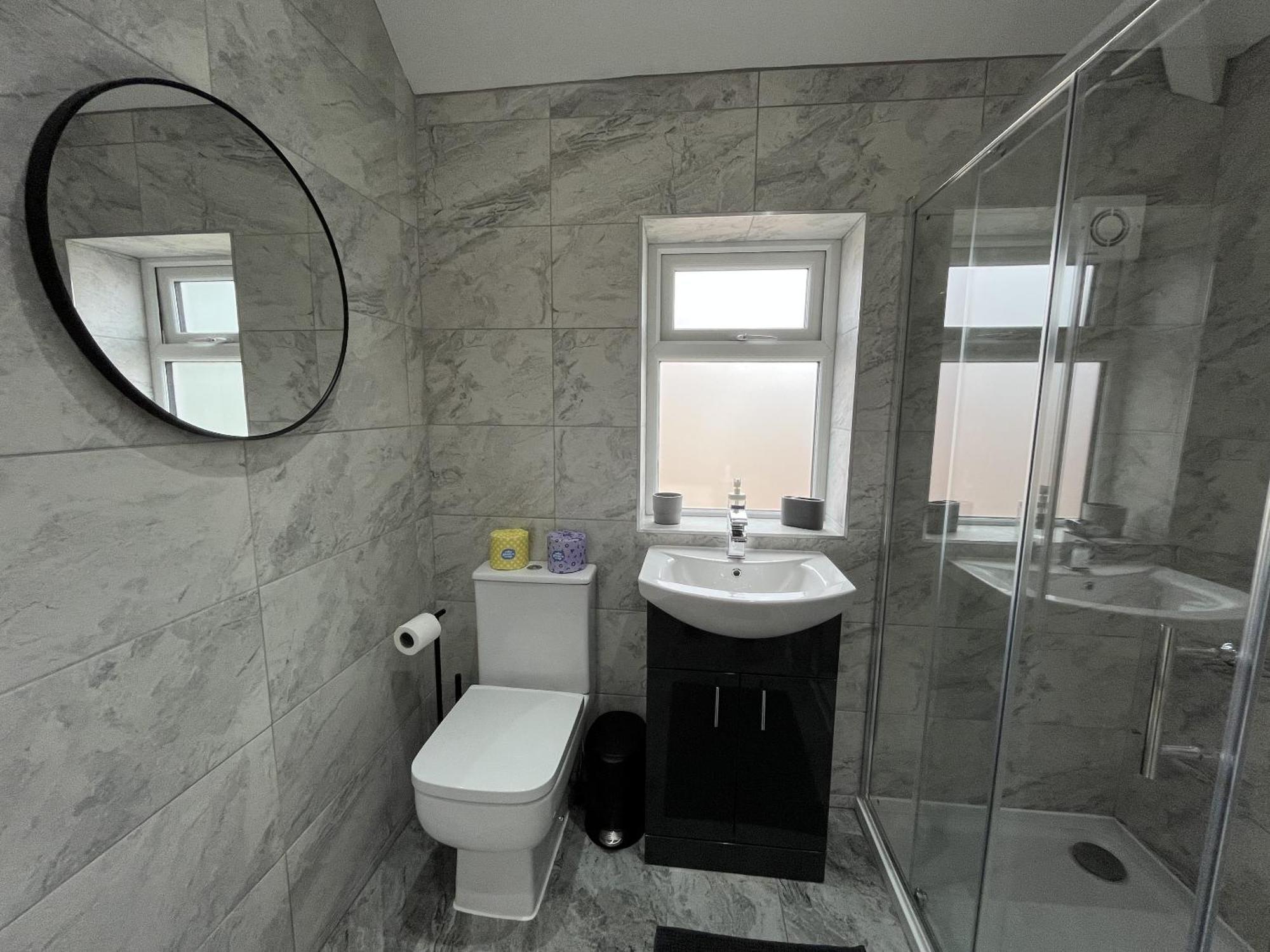 Modern 3-bed Stay-away-home Sleeps 6 Nr * Manchester