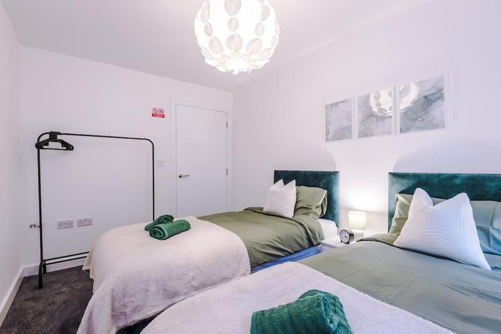 Spacious Deansgate Apartment, Free Park, Sleeps 8 * Manchester