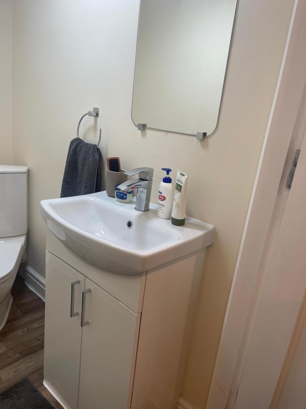 Newly Built Private Ensuite Apartment Manchester