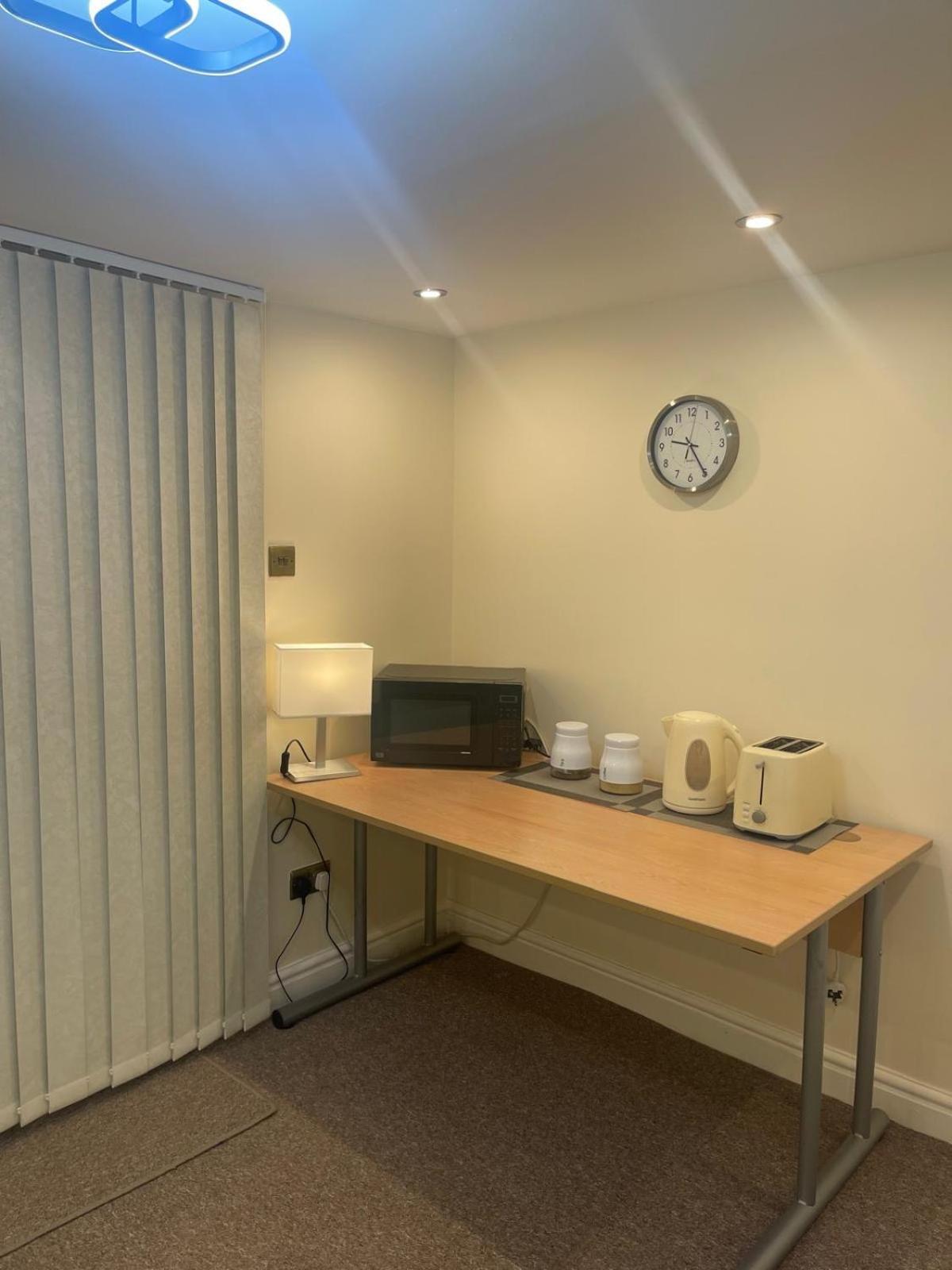 Newly Built Private Ensuite Apartment *