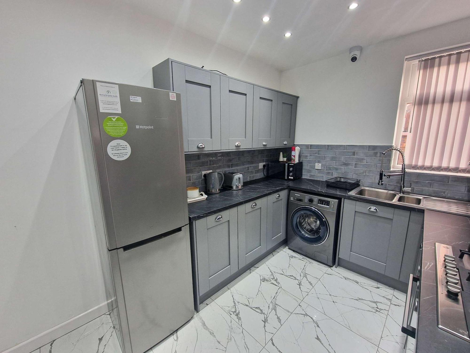 Superhost - Lovely 5 Bed Close To Centre Holiday home