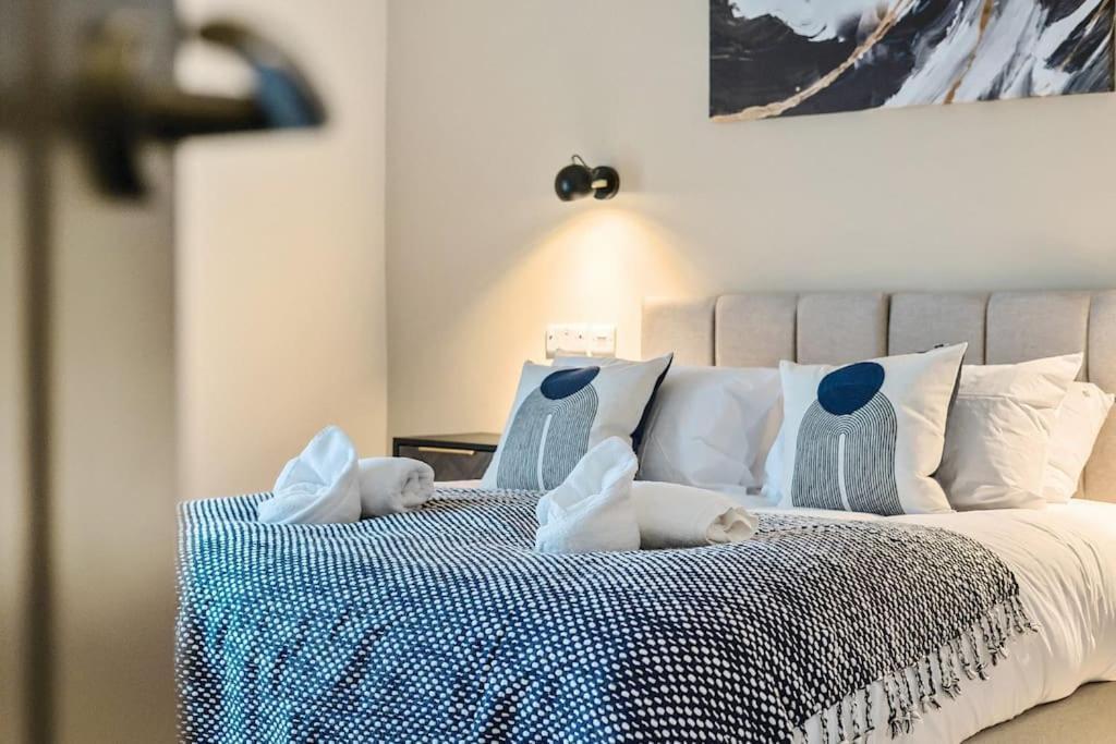 Cosy & Modern Near Coop Live, Centre & Etihad - Perfect For Leisure & Contractor Guests - Free Parking! *