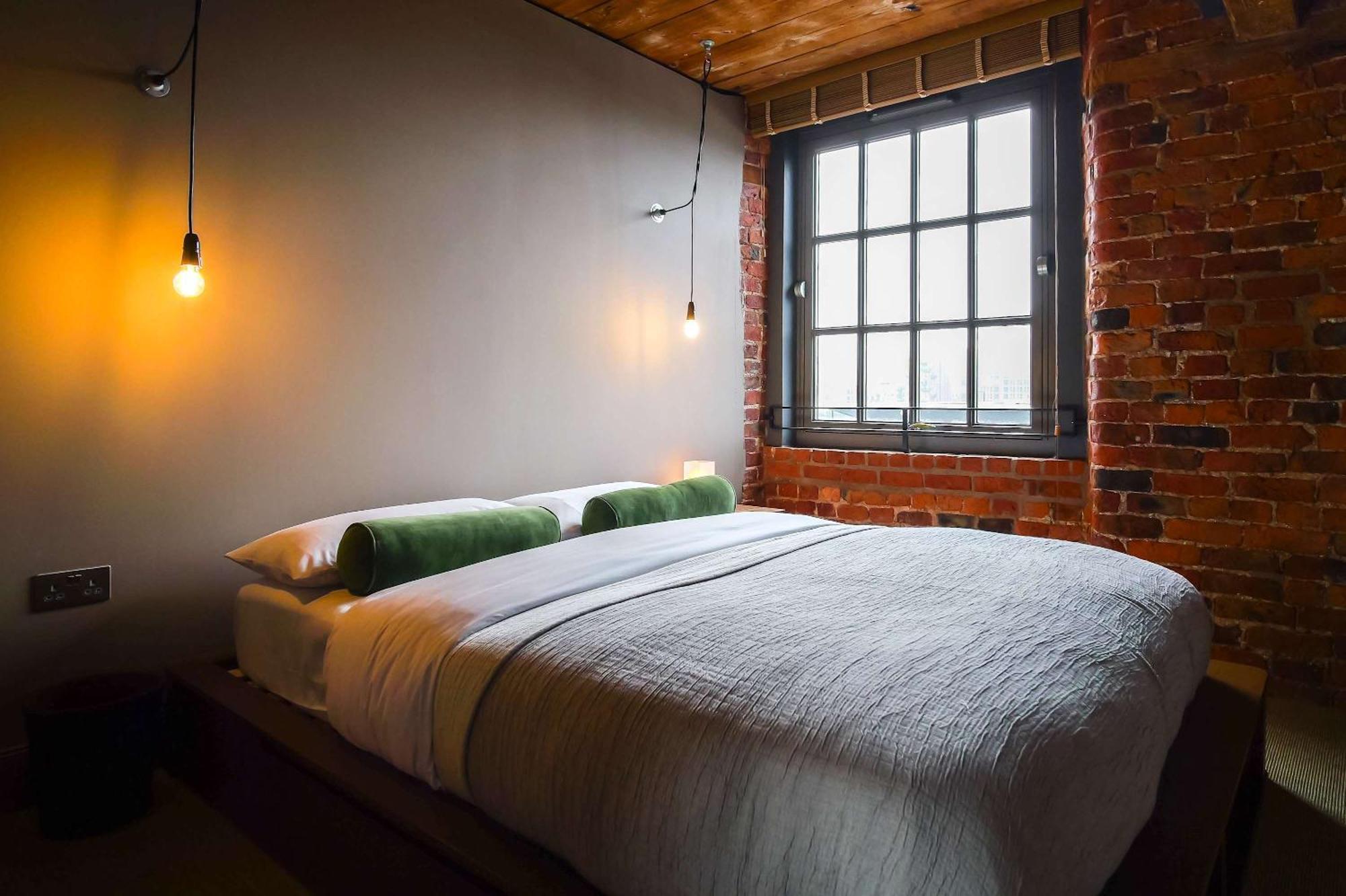 Hangar By The Heim Residences Apartment