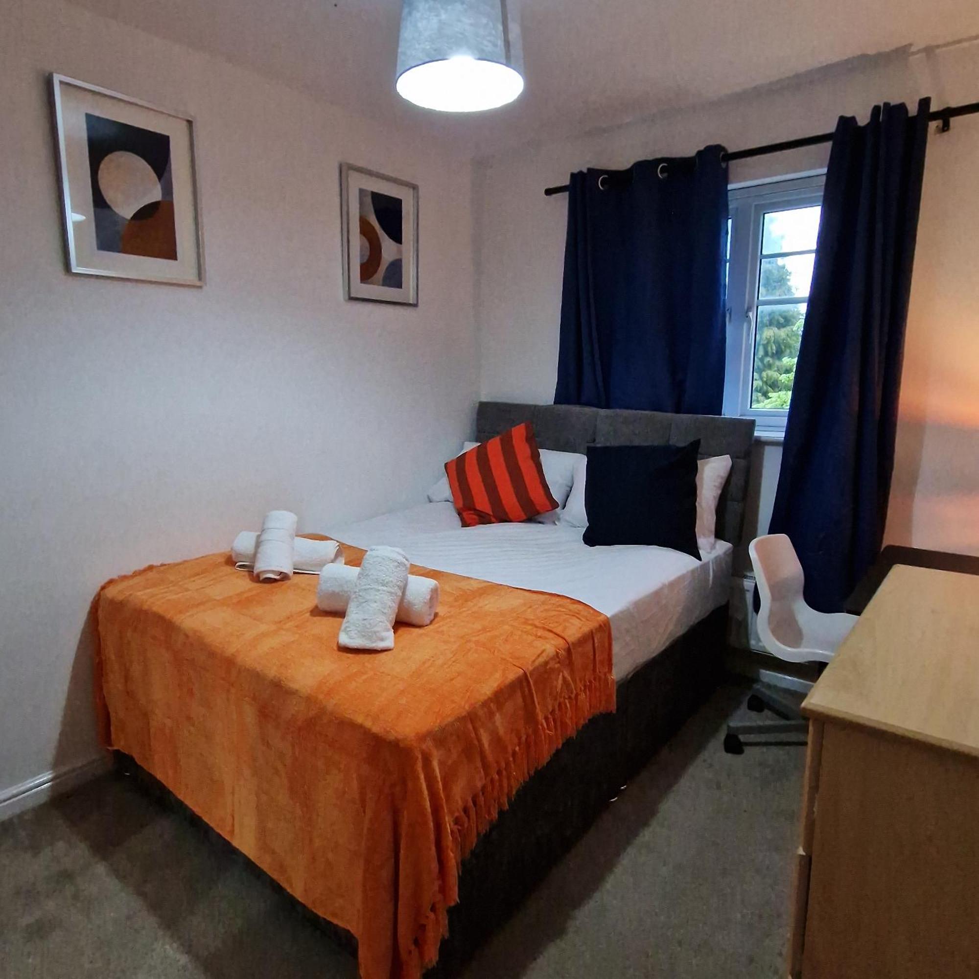 Stylish Family & Pet-friendly 3br House In * Manchester