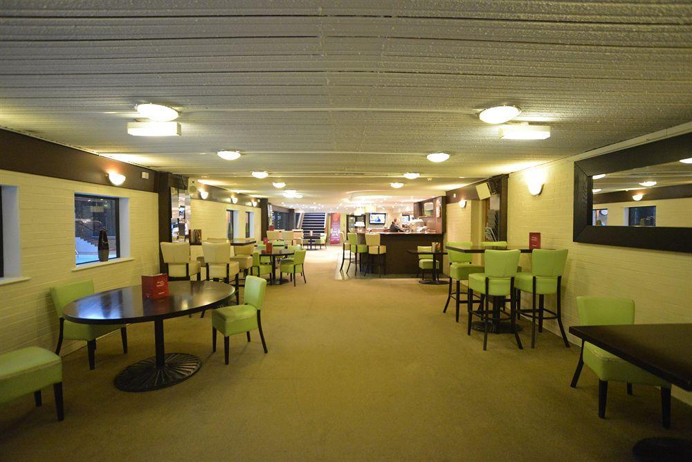 Hotel The Waterside And Leisure Club 3*