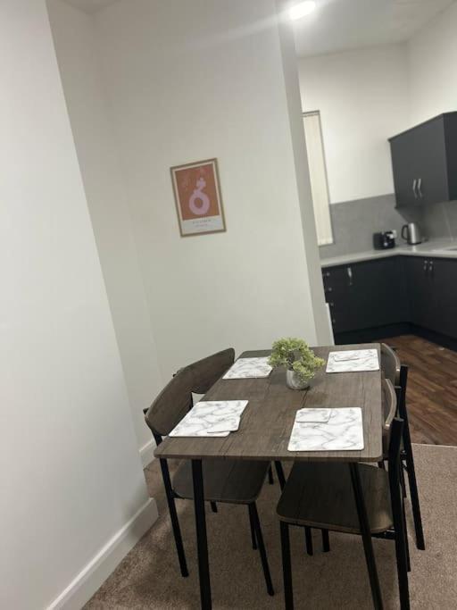 Failsworth Luxury 2 Apartment Manchester
