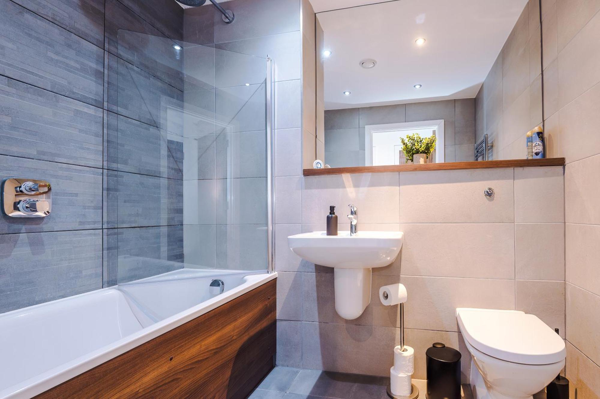 Sleek In By 53 Degrees Property, Ideal For Couples, Amazing Location!