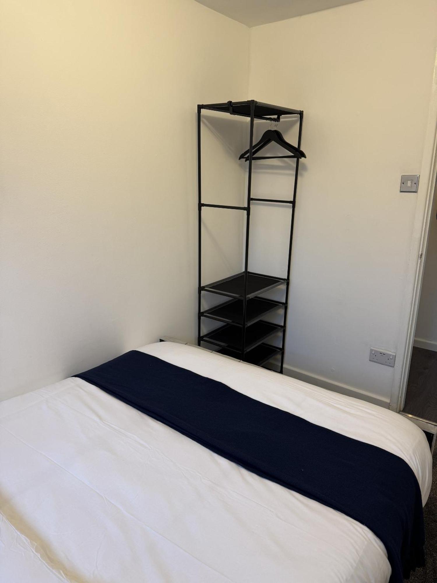 Cosy 2 Double Bedroom In Ancoats 7 Minutes From Coop Live, Etihad Stadium & Centre- Parking Available Apartment *