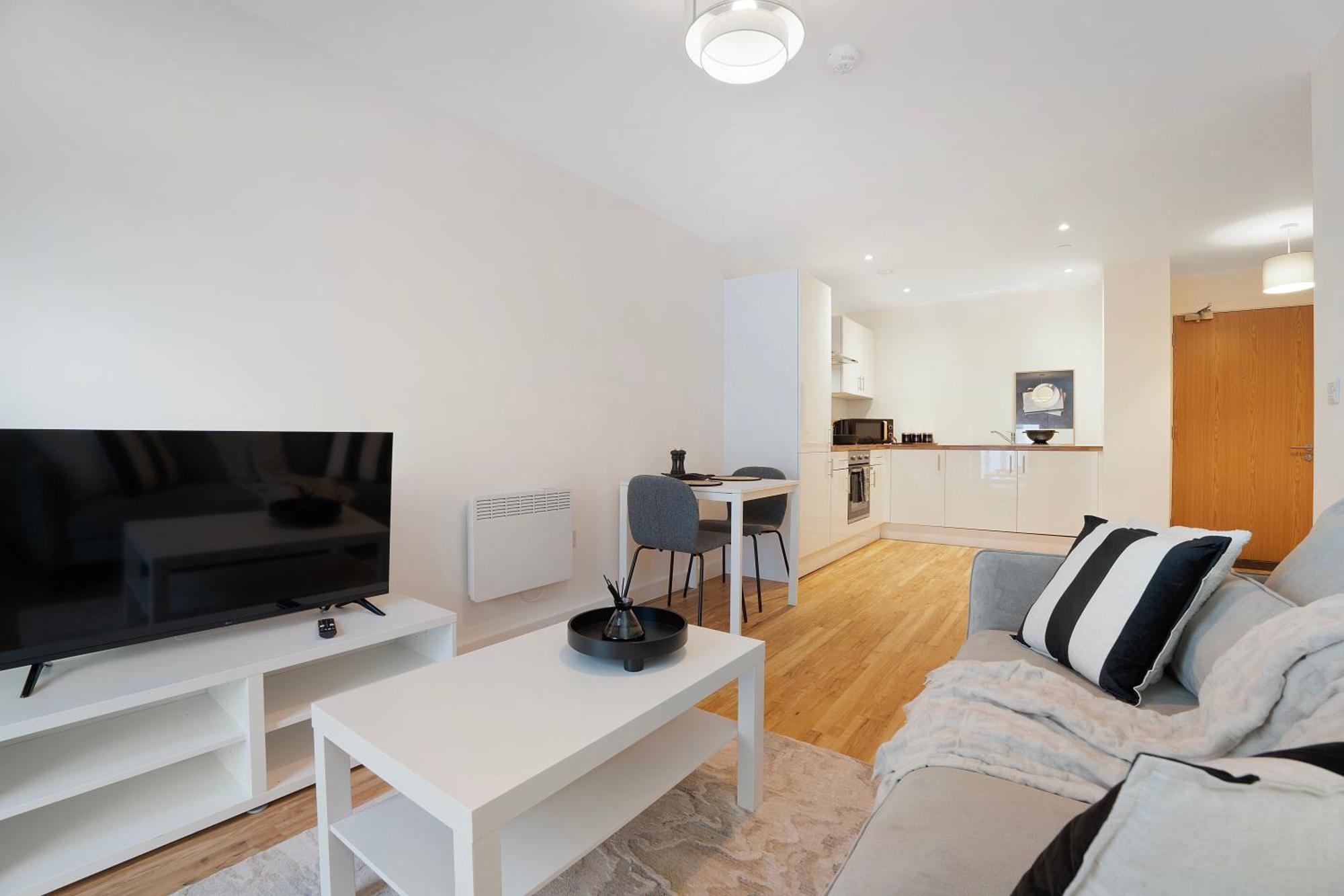 New! 1br In Media Free Wifi * Manchester