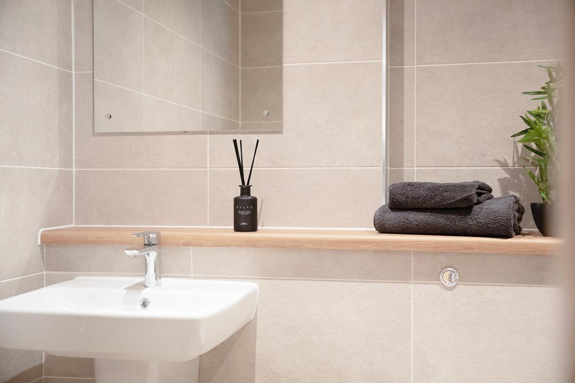 New! 1br In Media Free Wifi *