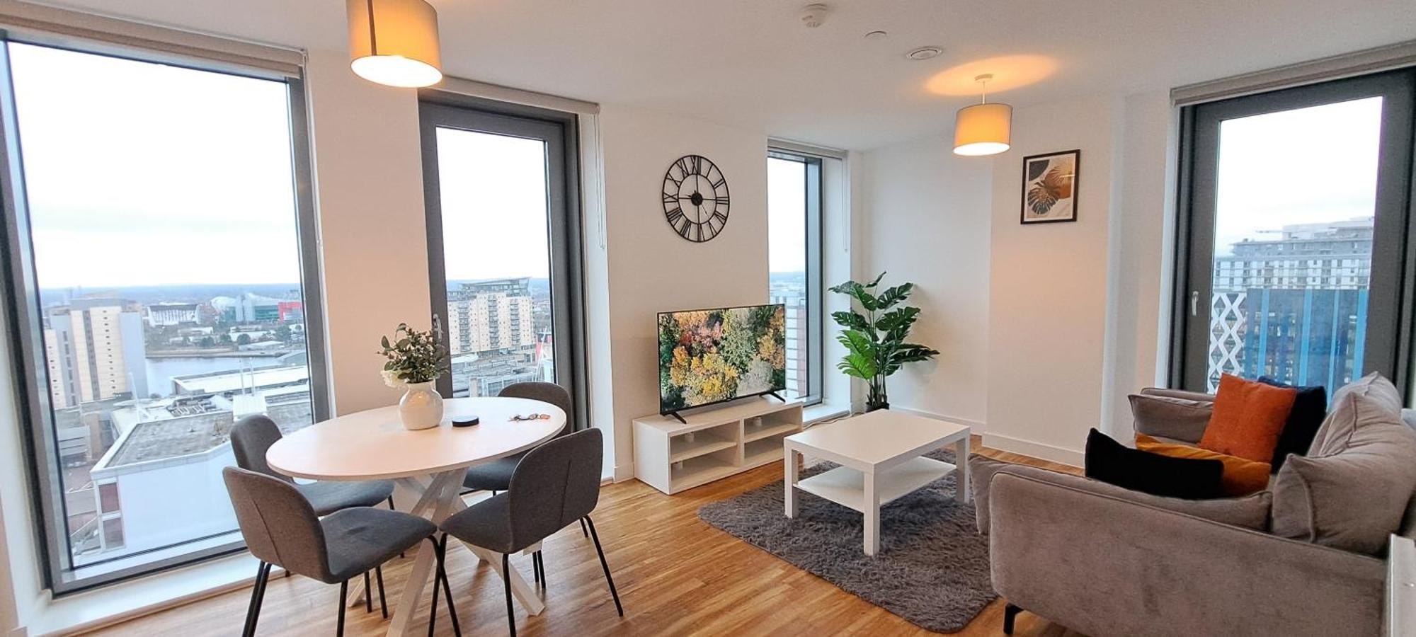 Media Apartment *