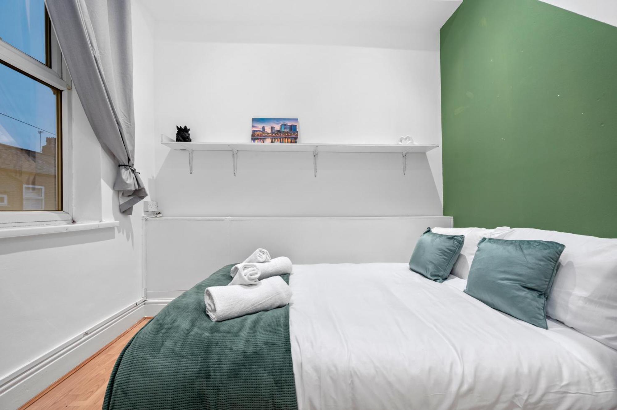 Serviced - The Cosy Quarter Apartment