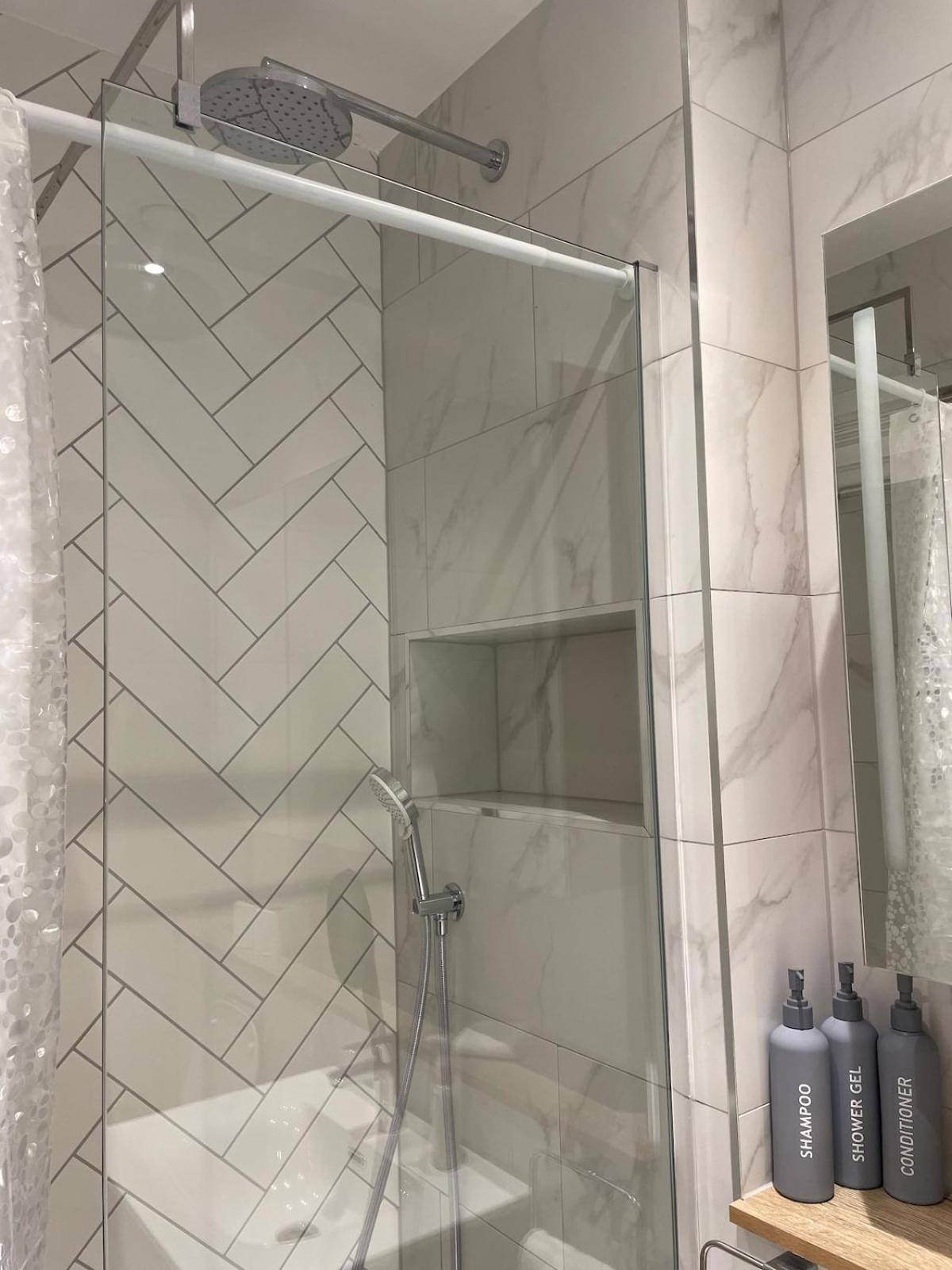Emerald Escape 3 Bed 3 Bath *